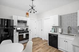 844 Camp St. A