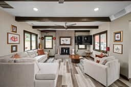 6220 Wahpihani Dr