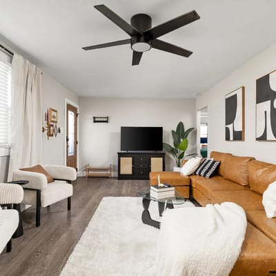 2905 Halifax Dr