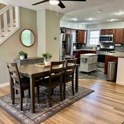 6765 Riverview Dr.