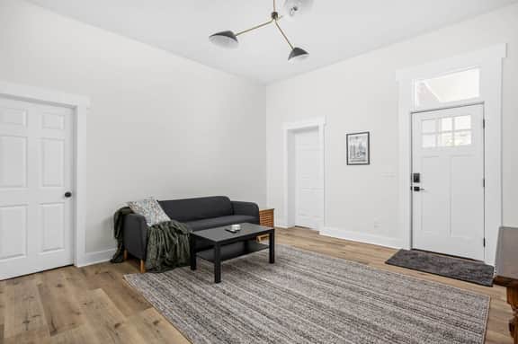844 Camp St. A