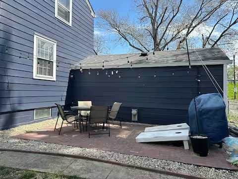6765 Riverview Dr.