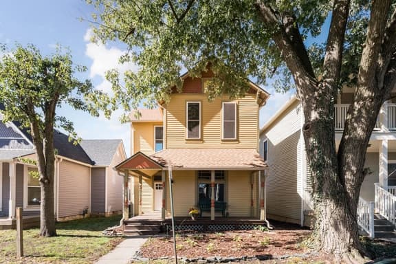 848 Camp St
