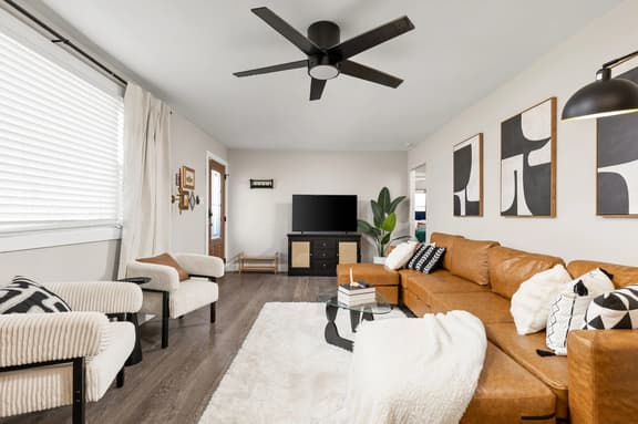 2905 Halifax Dr