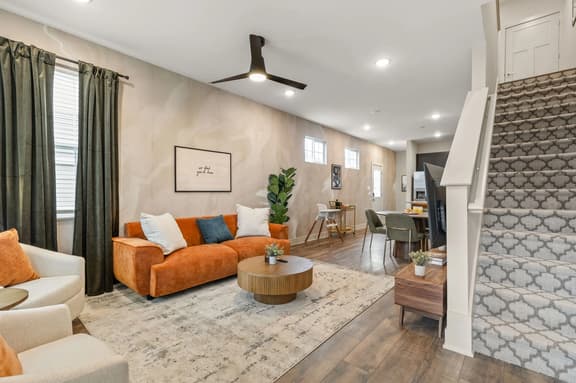 2833 Mac Pherson A